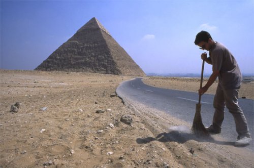 Balayage de la route occidentale - Gizeh Egypte Mars 1999