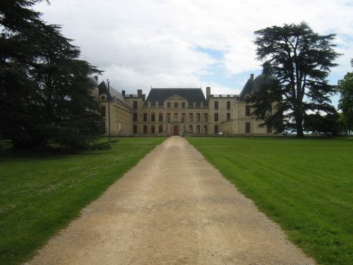 Château d'Oiron, vue extérieure, allée centrale