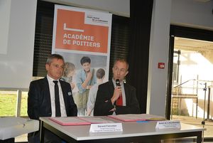 Signature de la convention DCF Poitou Charentes Académie de Poitiers
