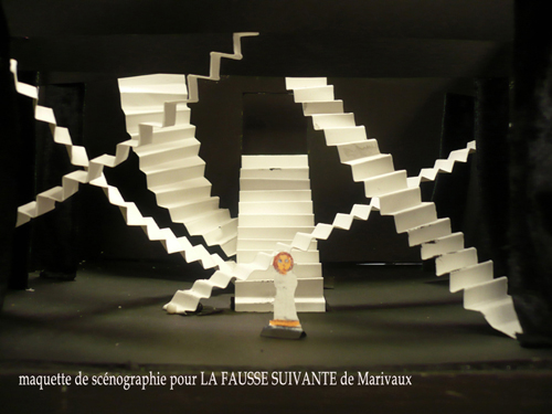 maquette Fausse Suivante : escaliers