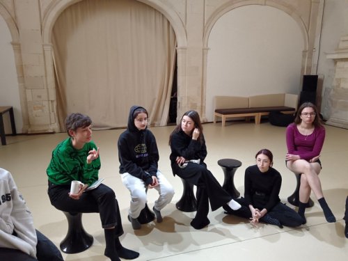 échanges avec Alix Boillot lors du workshop TRACES au CCN Mille Plateaux La Rochelle