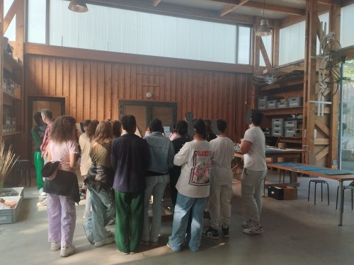 Les élèves dans l'atelier Les élèves dans l'atelier