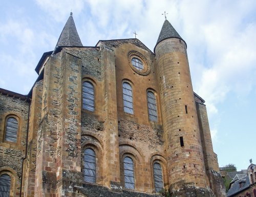 Conques (Aveyron, France), abbaye sainte Foy, étape sur le chemin de Saint-Jacques-de-Compostelle.