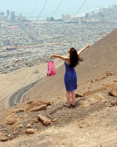 Jordi COLOMER, Le sac rose, 2008, Photographie, 100 x 75 cm