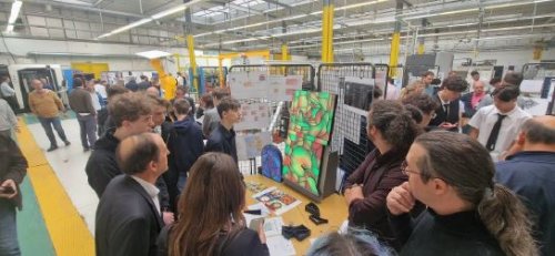 Médaille d'or : projet de première STI2D du lycée Turgot avec un vitrail artistique et lumineux