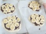Réalisation de mini pizze banane-chocolat