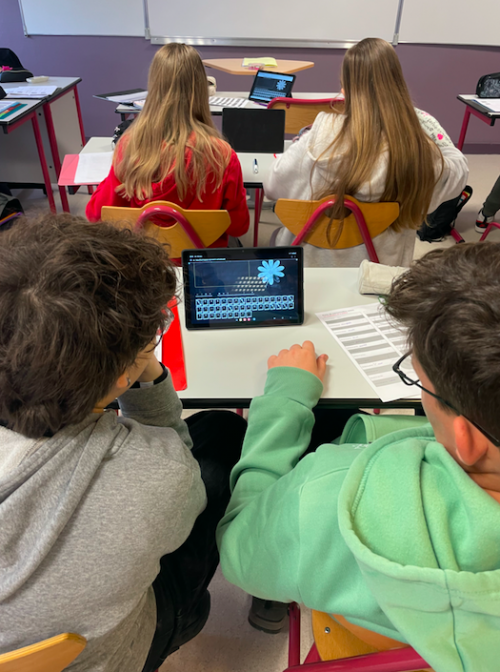Activité lexicale sous forme de jeu du pendu réalisée avec Learningapps et faite au moment des enregistrements.