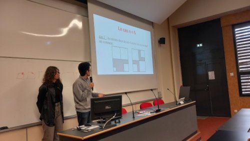 Présentation du troisième groupe : carrés dans un carré Présentation du troisième groupe : carrés dans un carré