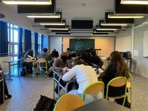Regroupement en pôles d'experts